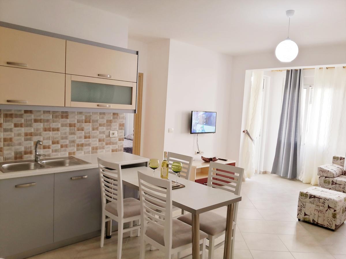 Saranda Apartments Luaran gambar
