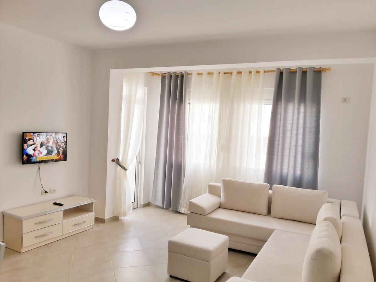 Saranda Apartments Luaran gambar